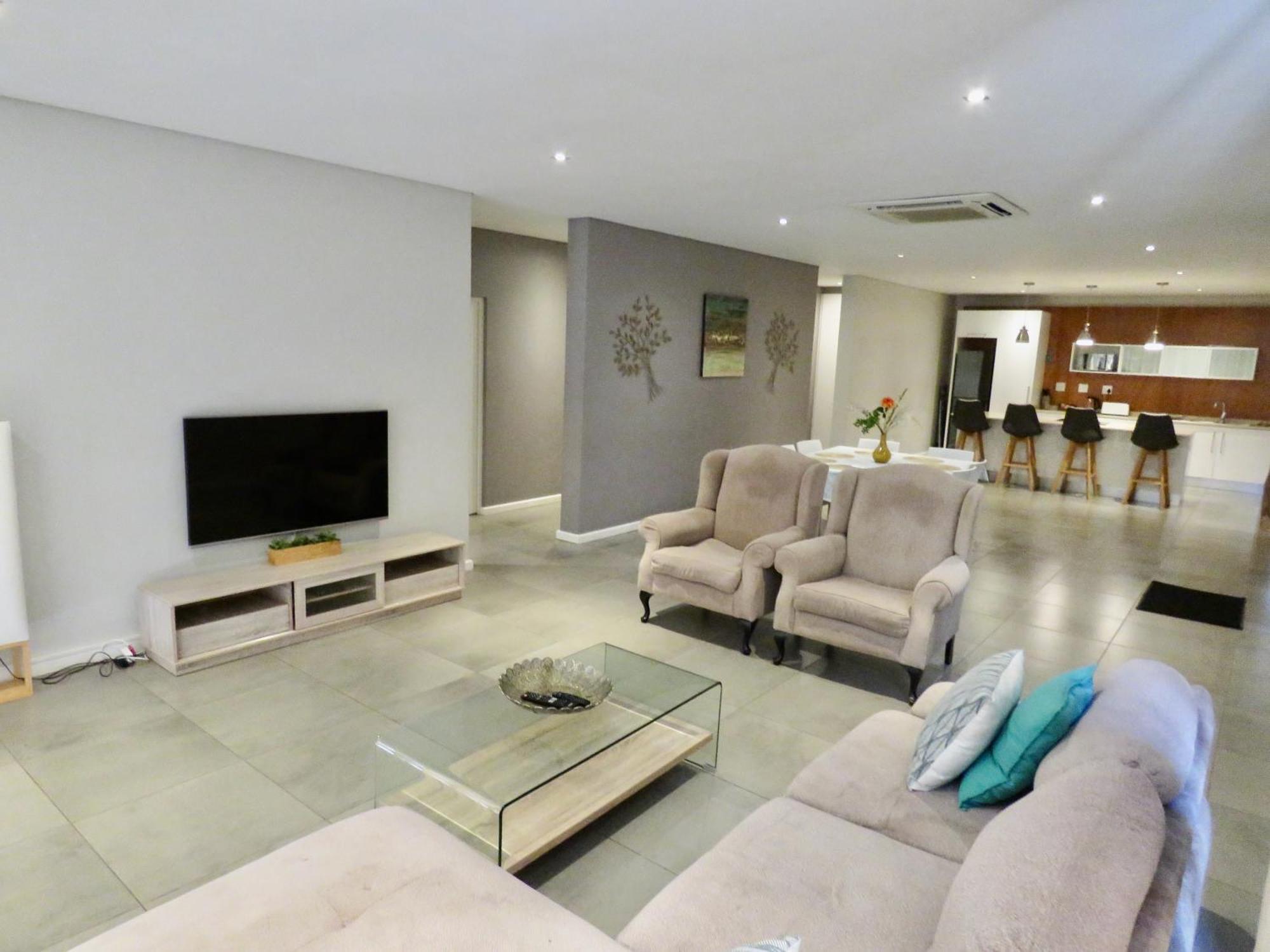 The Executive - Exclusive Self-Catering Apartments - Ezulwini Kültér fotó